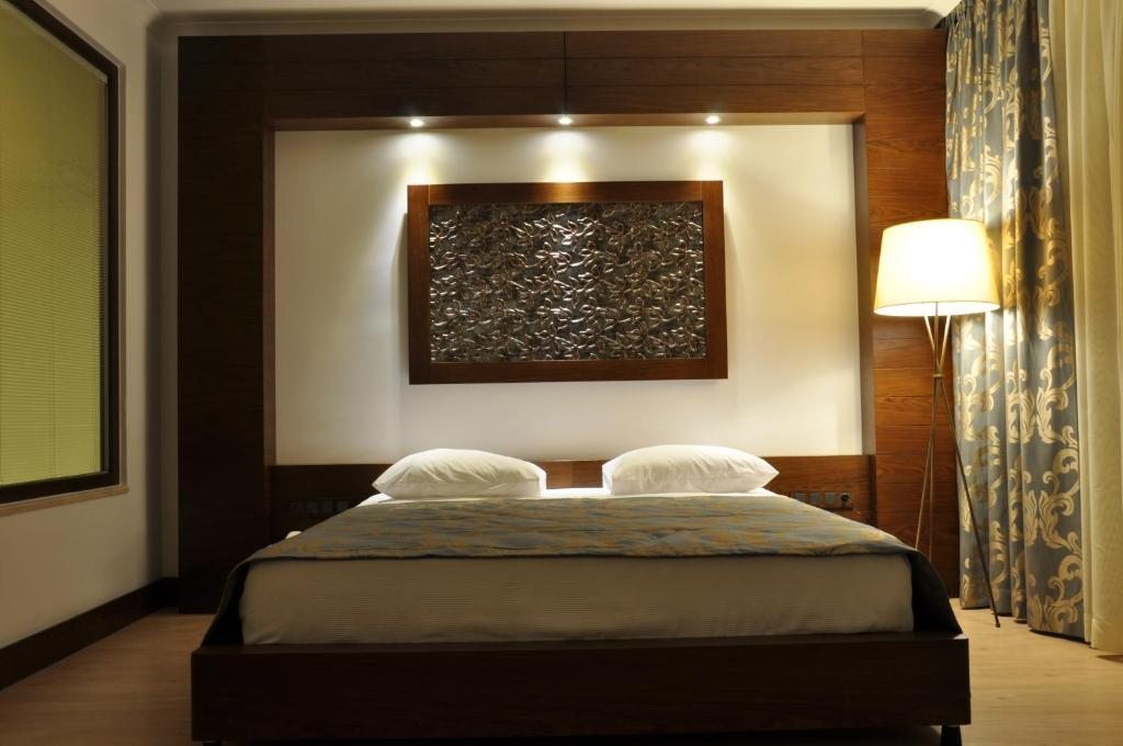 Двухместный (Стандартный двухместный номер с 1 кроватью) отеля Hotel Turiya, Тургутреис