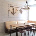 Бассейн с противотоком, Гостиница Барбарис