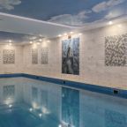 Бассейн с противотоком, Гостиница Барбарис