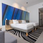 Двухместный (Номер Superior, с видом на реку - с 2 односпальными кроватями), Отель Novotel