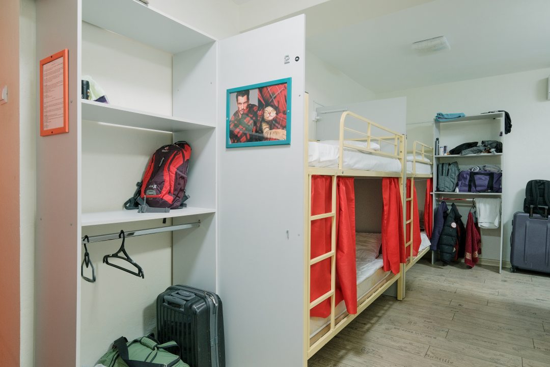 Одноместный (Нижняя кровать в общем номере) хостела Red cat, Сочи