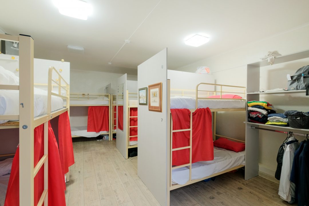 Одноместный (Верхняя кровать в номере для женщин) хостела Red cat, Сочи