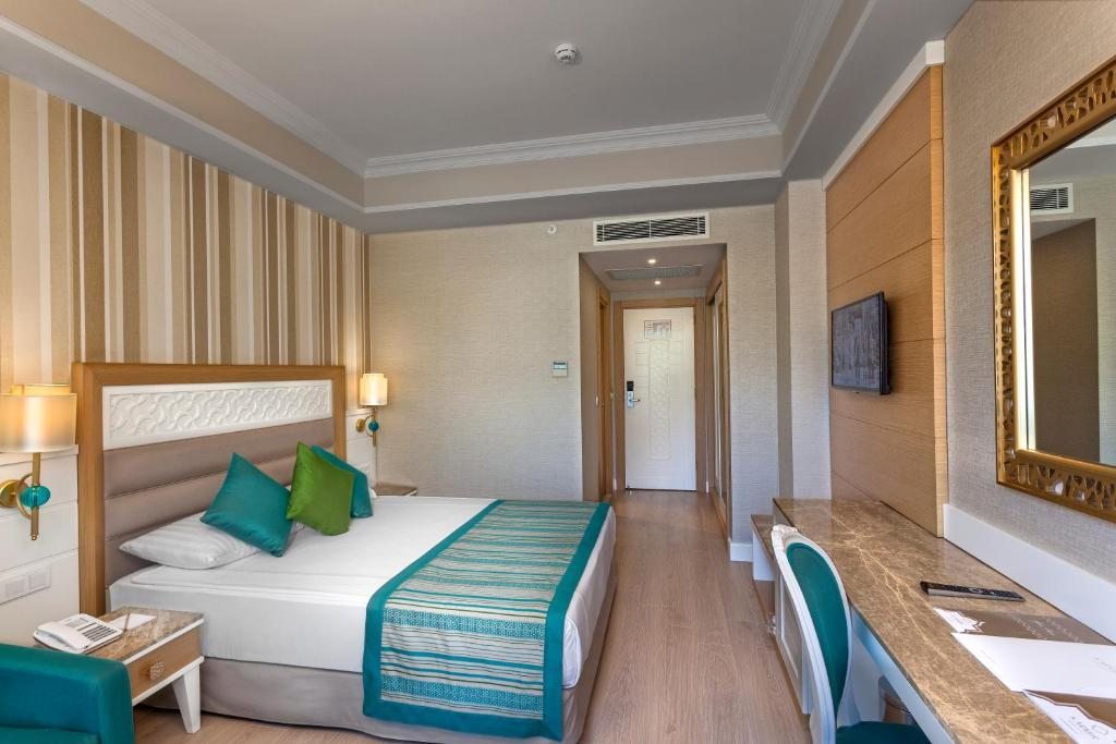 Двухместный (Стандартный двухместный номер с 1 кроватью или 2 отдельными кроватями) отеля Karmir, Гейнюк (Средиземноморский регион)
