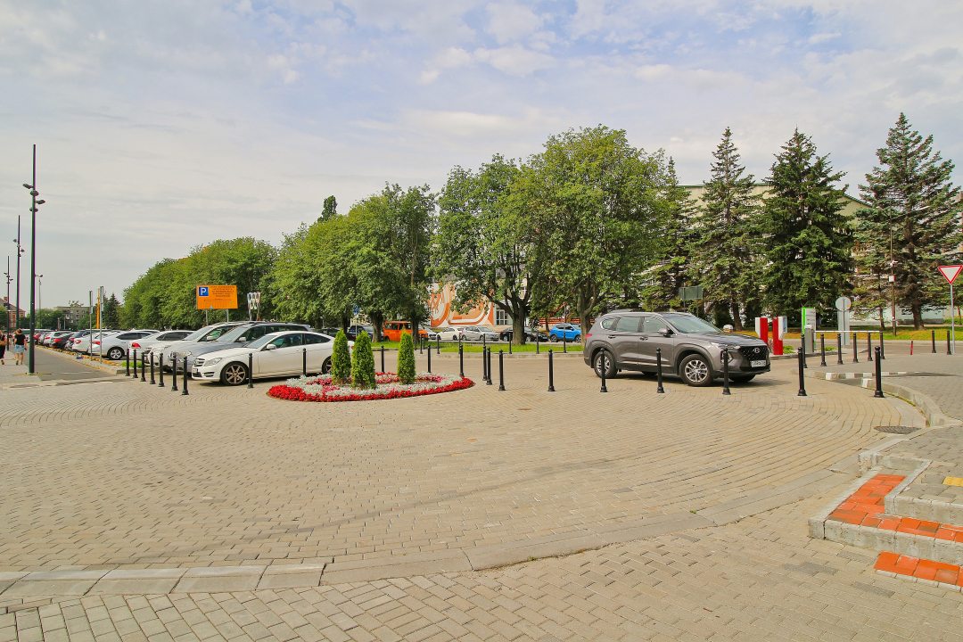 Парковка, Holiday Inn - Kaliningrad