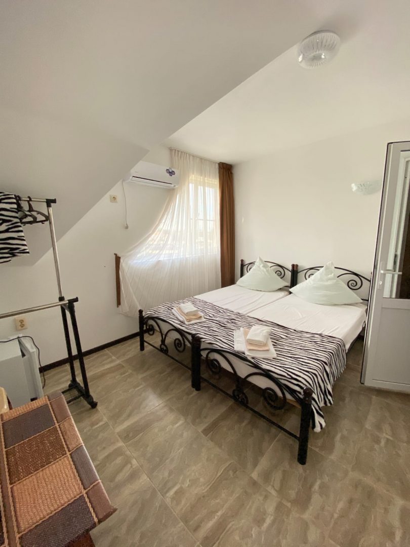 Двухместный (Бюджетный стандартный двухместный номер с 1 кроватью или 2 отдельными кроватями) гостевого дома Вилла у моря, Витязево
