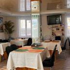 Бар, Гостиница Кедр Золотой