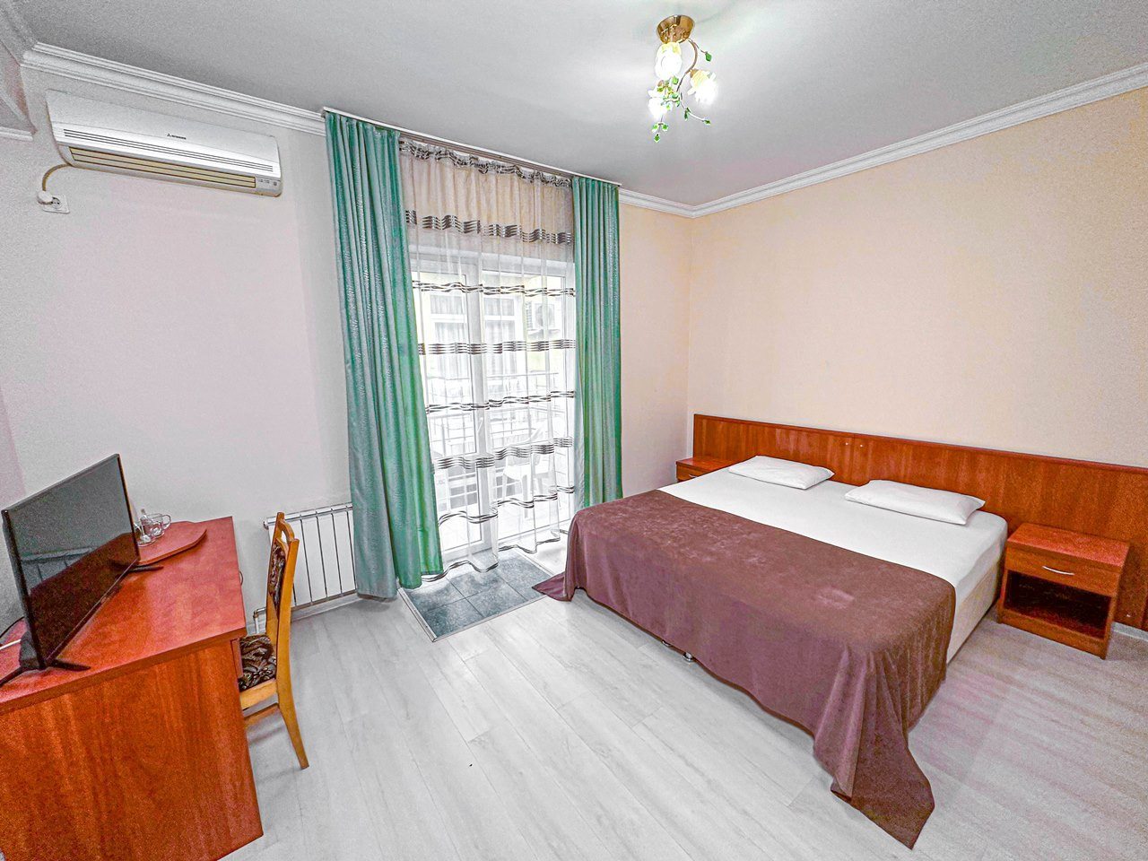 Двухместный (Двухместный номер с 1 кроватью или 2 отдельными кроватями) отеля Аквамарин -  Парк, Адлер