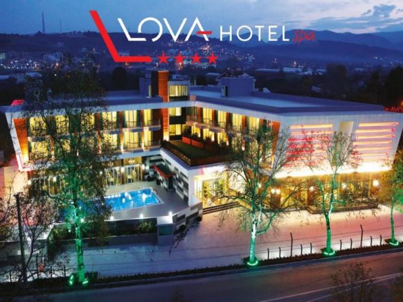 Отель Lova