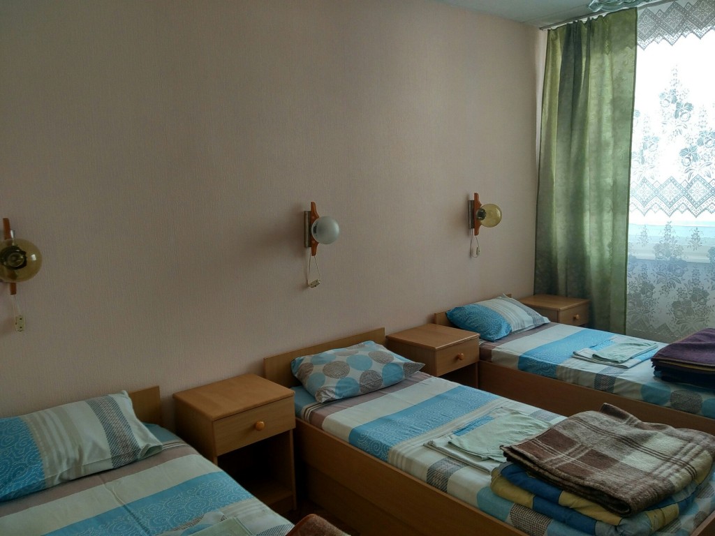 Двухместный (С дополнительным местом (без кондиционера и телевизора)) гостиничного комплекса Крым, Севастополь