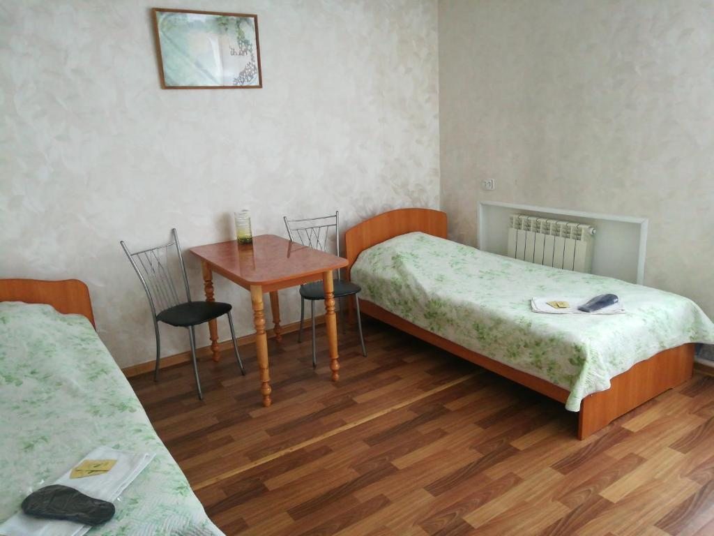 Трехместный (Бюджетный трехместный номер) мотеля На Трассе Волга, Нытва
