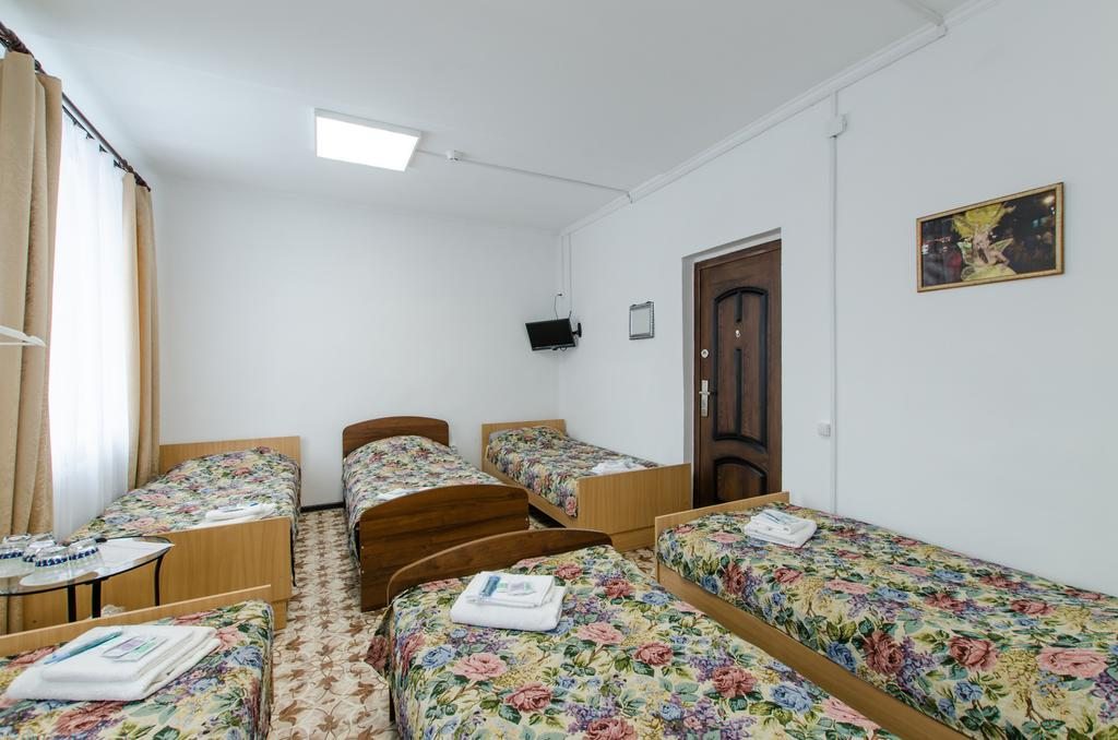 Номер (Кровать в общем 6-местном номере) мини-отеля В Хаапалампи