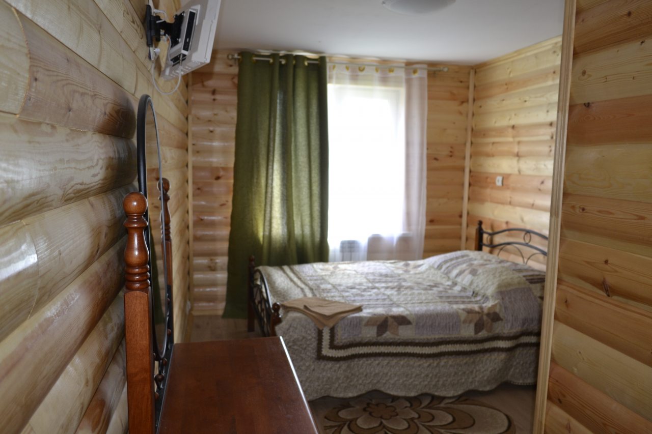 Апартаменты (Коттедж с 3  спальнями) гостевого дома Комфорт, Мышкин