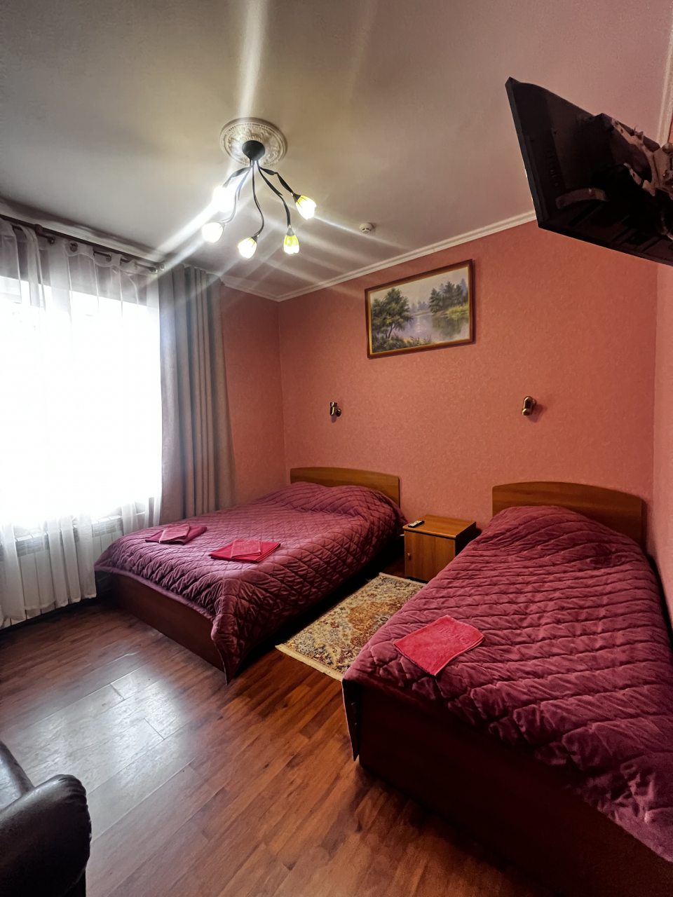 Трёхместный и более (Семейный трёхместный номер), Гостевой дом Комфорт