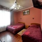 Трёхместный и более (Семейный трёхместный номер), Гостевой дом Комфорт