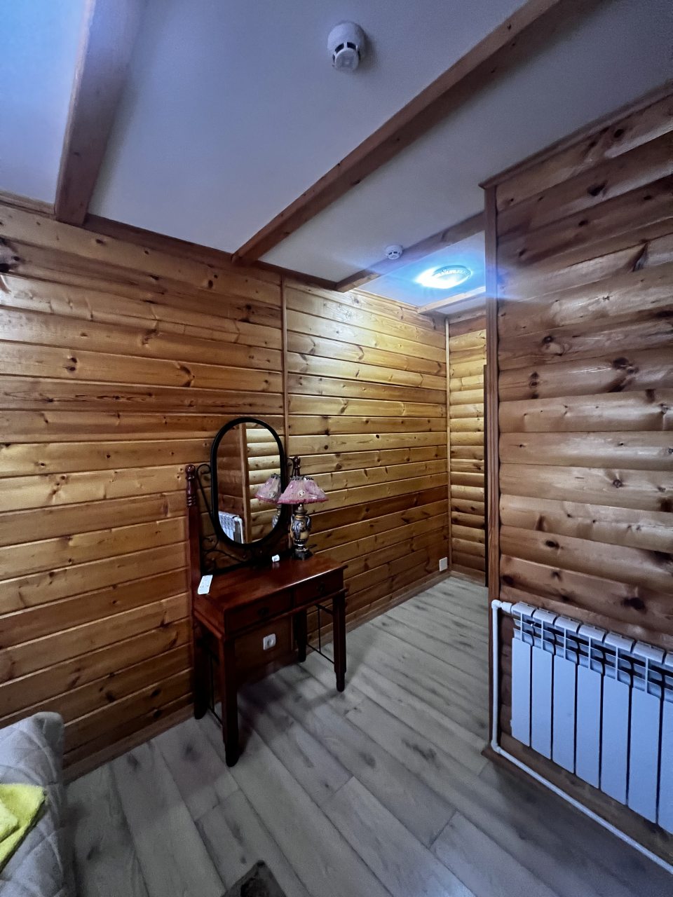 Апартаменты (Коттедж с 3  спальнями), Гостевой дом Комфорт