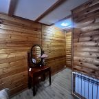 Апартаменты (Коттедж с 3  спальнями), Гостевой дом Комфорт