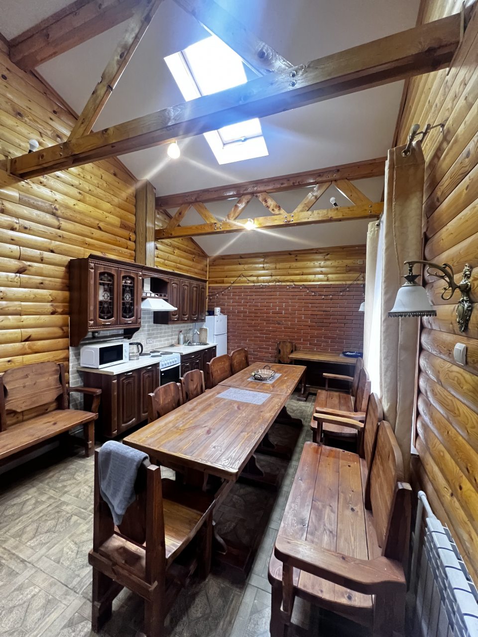 Апартаменты (Коттедж с 3  спальнями), Гостевой дом Комфорт