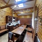 Апартаменты (Коттедж с 3  спальнями), Гостевой дом Комфорт