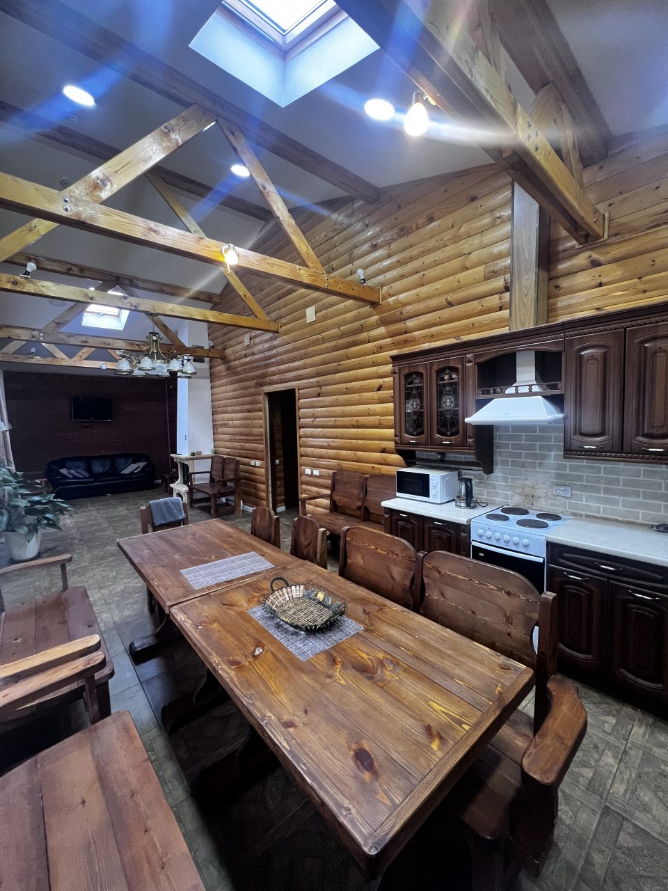 Апартаменты (Коттедж с 3  спальнями), Гостевой дом Комфорт