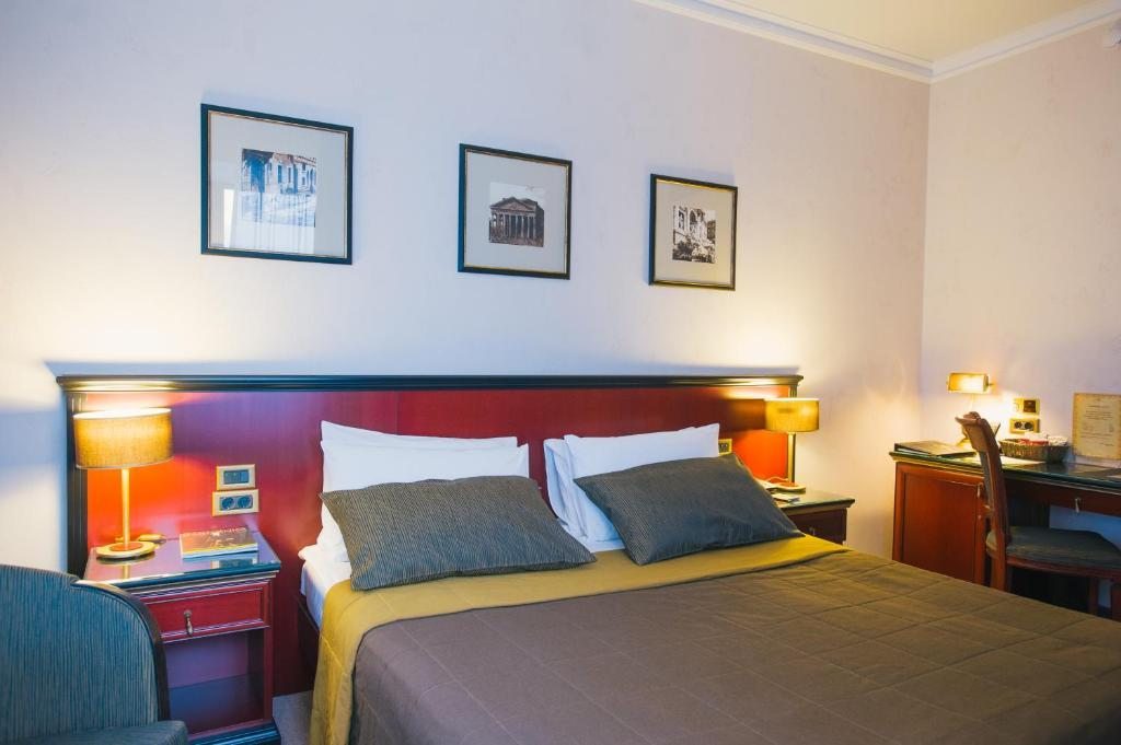 Двухместный (Стандартный двухместный номер с 1 кроватью или 2 отдельными кроватями) отеля Royal Plaza, Нефтеюганск