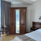 De Luxe (Делюкс с балконом корпус Люкс), Отель Атлант
