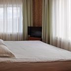 Двухместный (Эконом с одной двухспальной кроватью в дополнительном  корпусе "Маячок" (корпус без лифта), Загородный комплекс Маяк