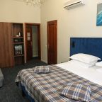 Семейный, Загородный комплекс Маяк