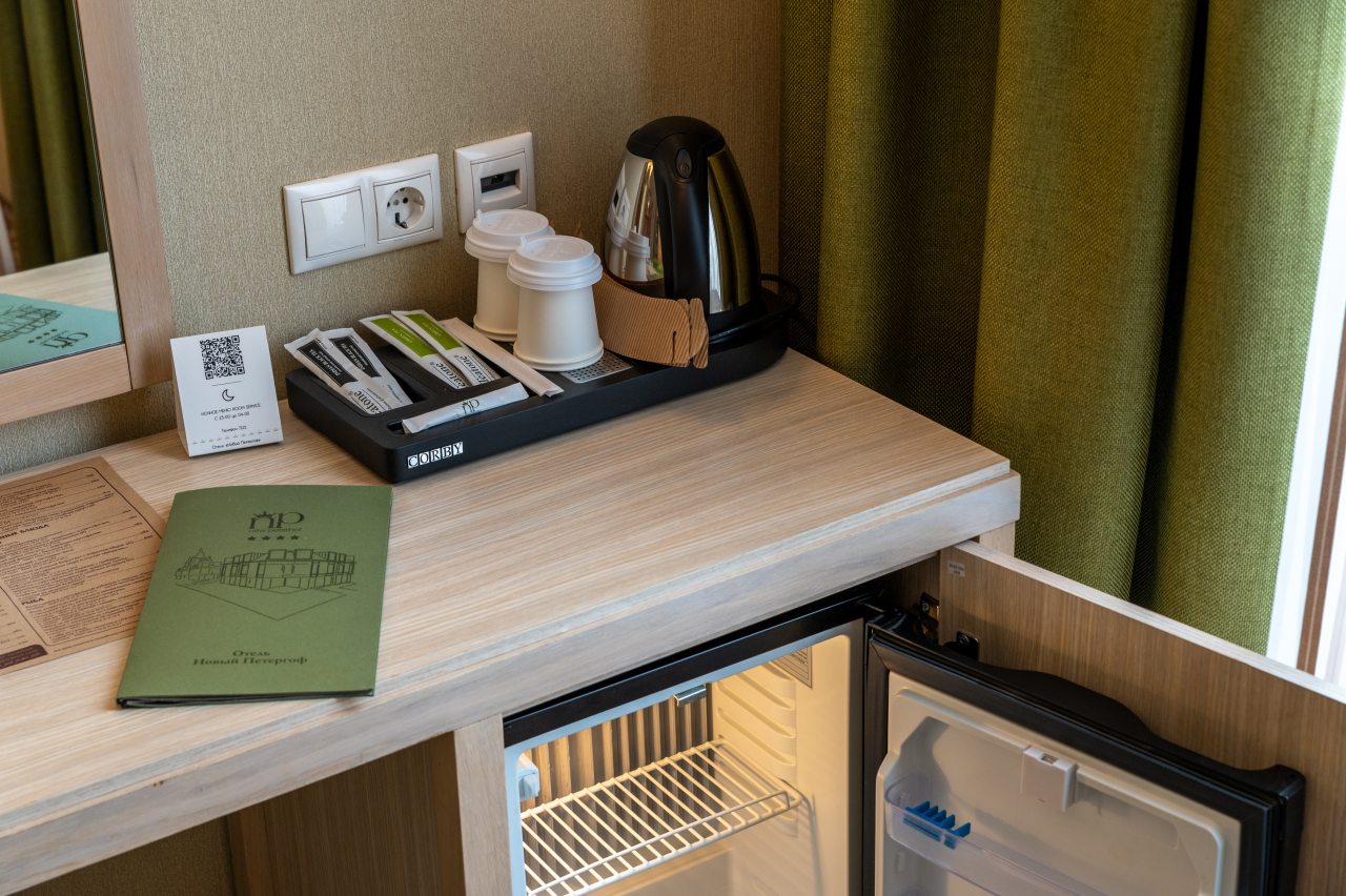 Двухместный (Стандарт мансардный с двупальной кроватью), Гостиница Новый Петергоф