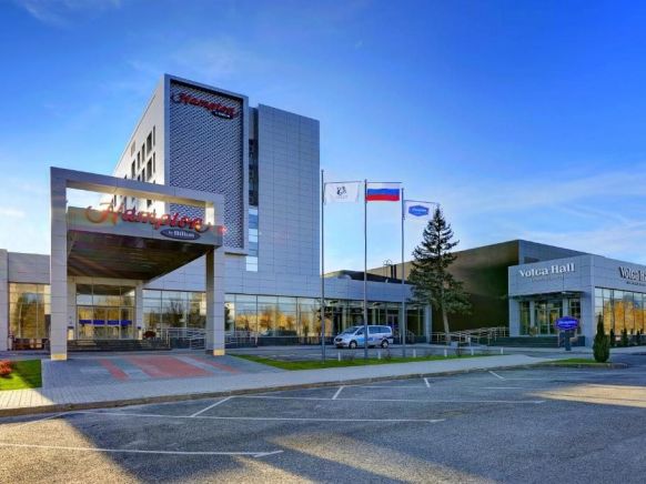 Отель Hampton by Hilton Профсоюзная