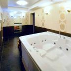 Апартаменты (с сауной, джакузи и кухней), Отель Ковчег