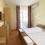 Двухместный номер «Стандарт» с балконом