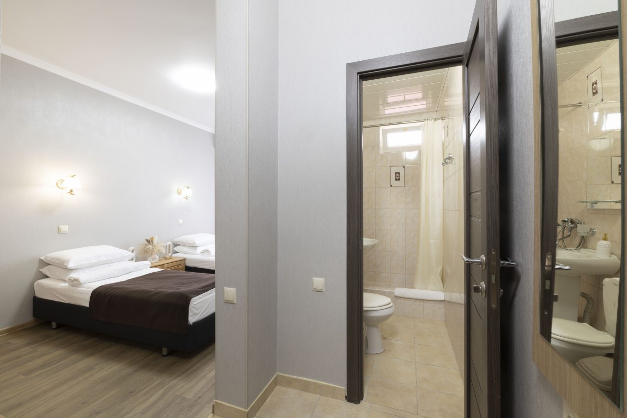 Двухместный номер «Стандарт» с балконом