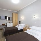 Двухместный номер «Стандарт» с балконом