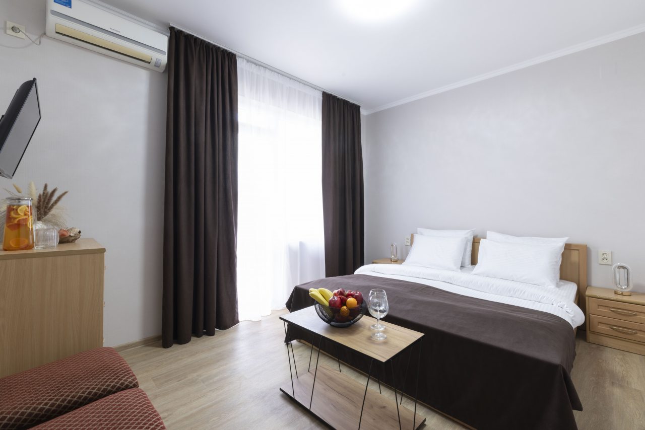 Двухкомнатный семейный номер с двумя балконами