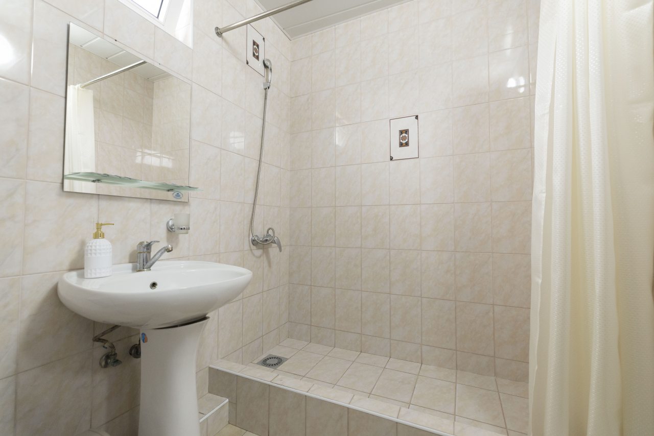 Двухкомнатный семейный номер с двумя балконами