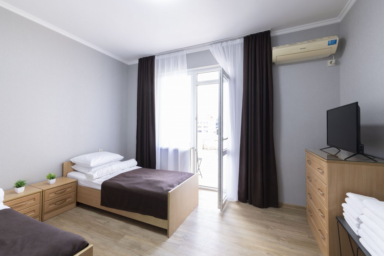 Двухкомнатный семейный номер с двумя балконами