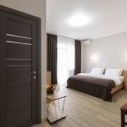 Трёхместный номер «Стандарт» с балконом