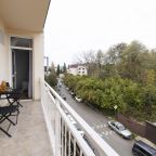 Трёхместный номер «Стандарт» с балконом