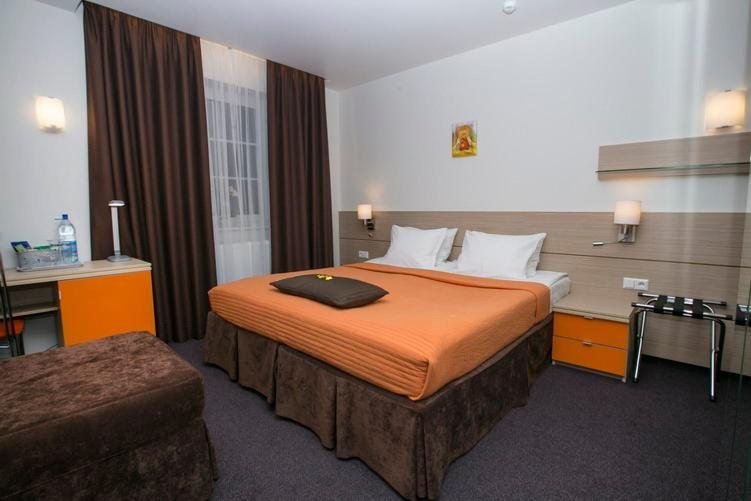 Двухместный (Двухместный номер с 1 кроватью или 2 отдельными кроватями и дополнительной кроватью) мини-гостиницы Вилла Лана, Зеленоградск