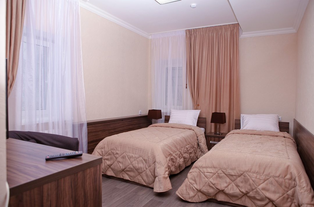 Двухместный (Номер стандарт с двумя раздельными кроватями) отеля TRAVEL, Пермь