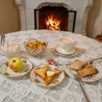 Завтраки в каминном зале под треск огня -волшебная атмосфера