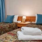 Номер стандарт с раздельными односпальными кроватями