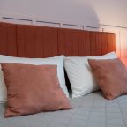 тихий номер со шторами блэк-аут и окнами во внутренний двор