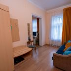 двухкомнатный номер с балконом, раздельными кроватями