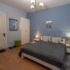 двухкомнатный номер с ванной комнатой с душем