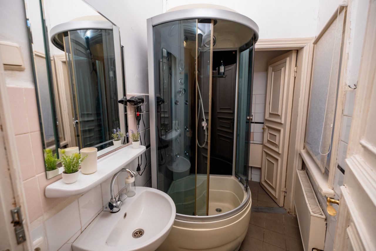 Санузел общий на два номера