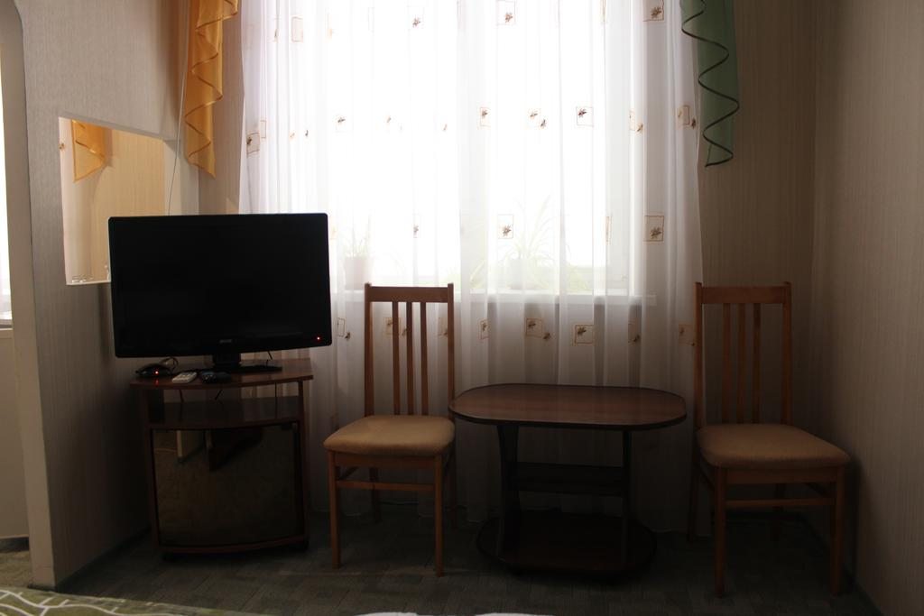 Двухместный (Большой двухместный номер с 2 отдельными кроватями) гостиницы Комфорт, Котельниково