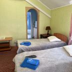 Трехместный (Стандарт), Гостиница Лотос