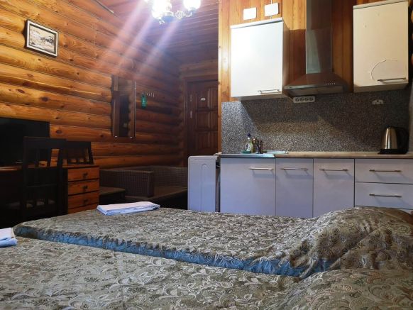 Фотография номера мини отеля Эдельвейс на Киевской