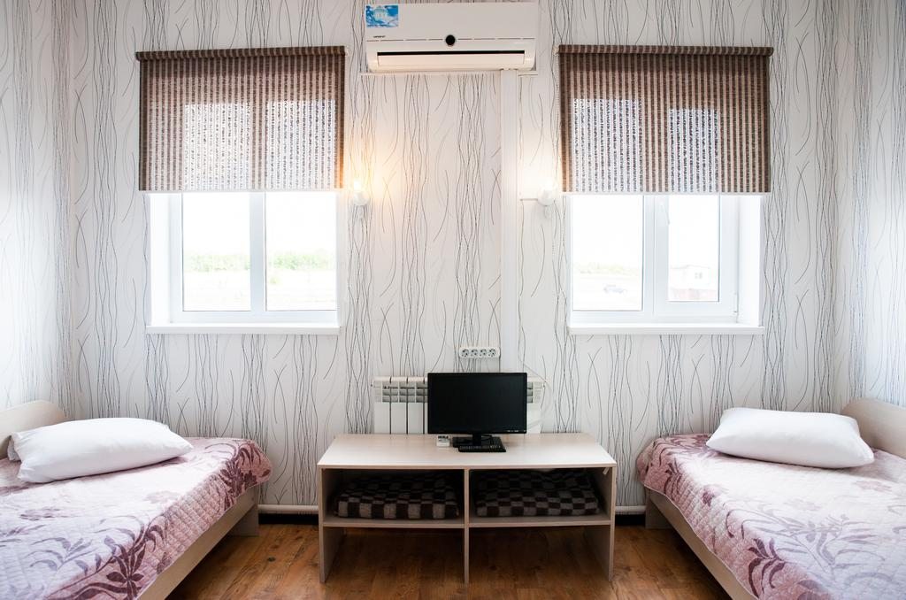 Двухместный (Двухместный номер эконом-класса с 2 отдельными кроватями) мотеля Автопрот Маяк, Радченское